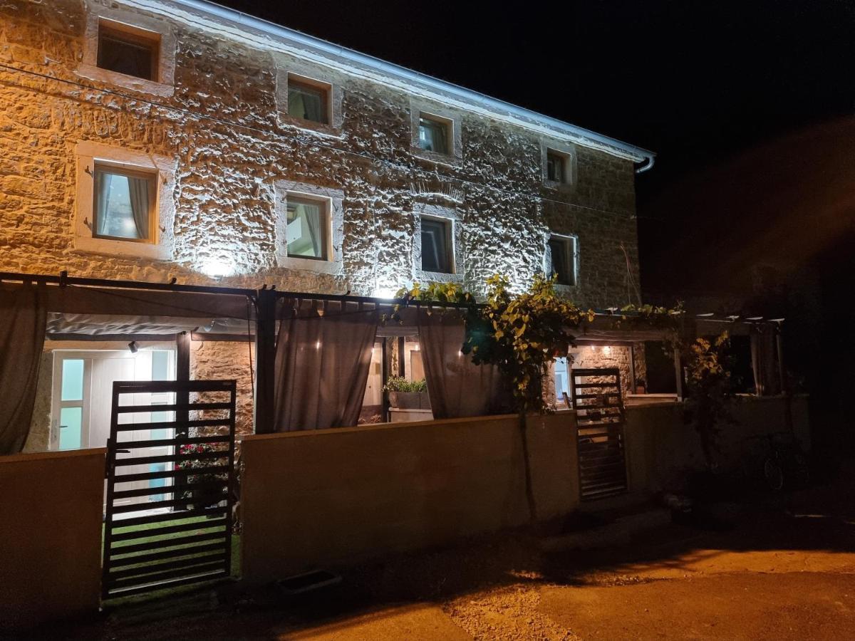 Vela & Vega Daire Višnjan Dış mekan fotoğraf
